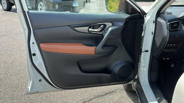used 2017 Nissan Rogue car, priced at $14,401