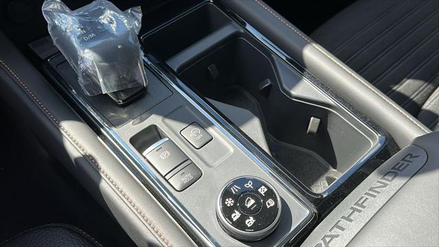 new 2025 Nissan Pathfinder car, priced at $47,175