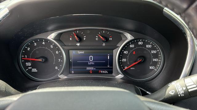used 2022 Chevrolet Equinox car, priced at $23,428