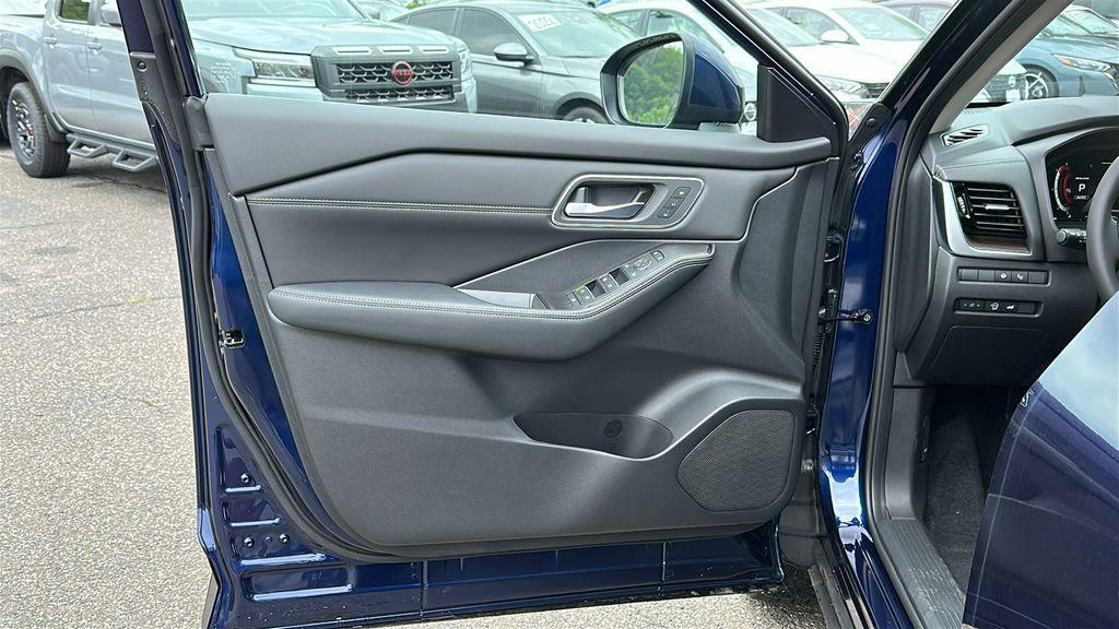 new 2025 Nissan Rogue car, priced at $41,495