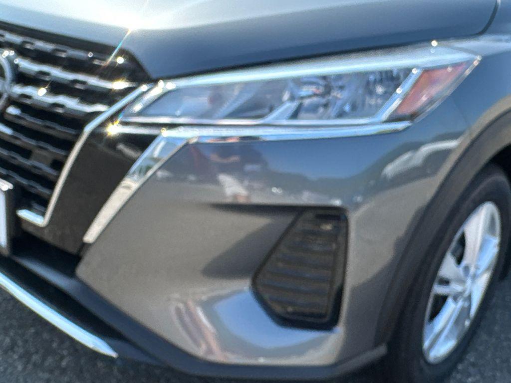 new 2025 Nissan Kicks car, priced at $23,295
