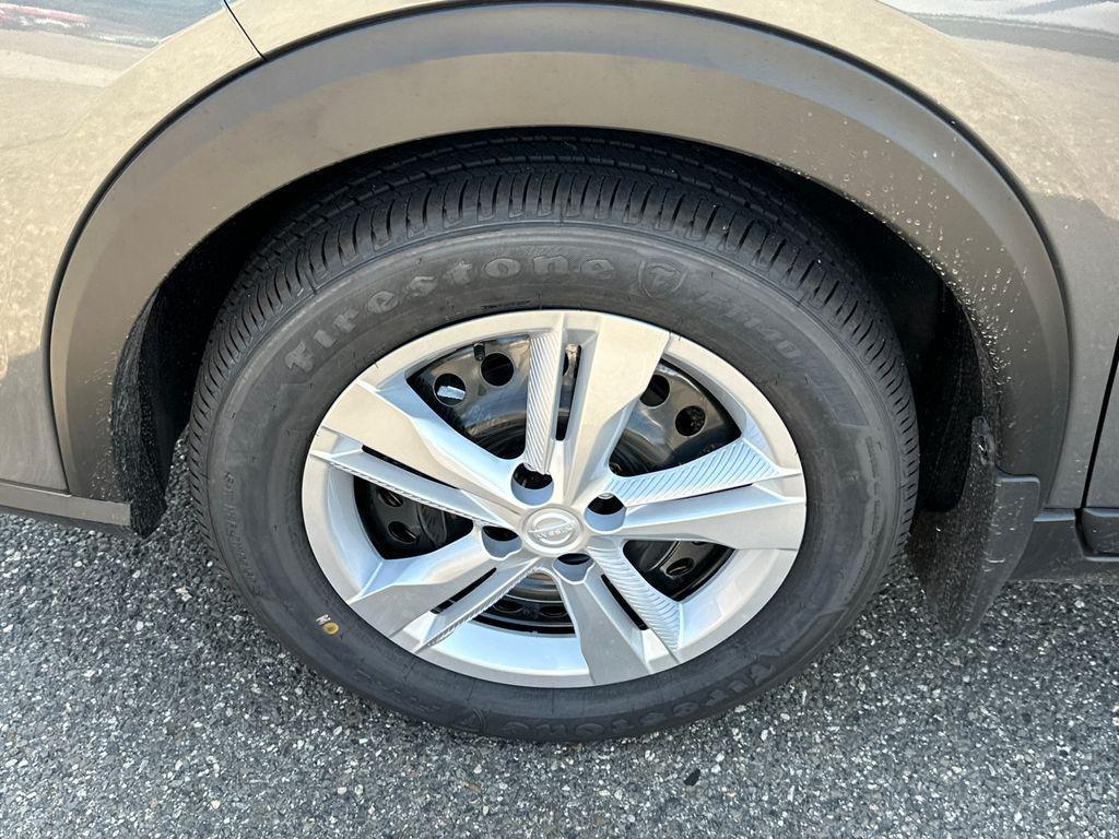 new 2025 Nissan Kicks car, priced at $23,295