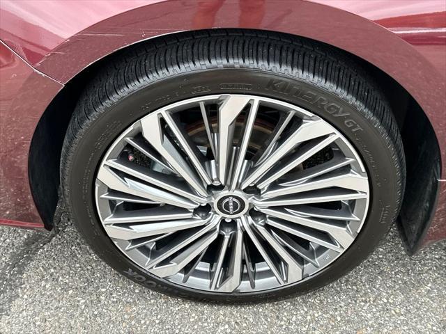 used 2023 Nissan Altima car, priced at $26,999