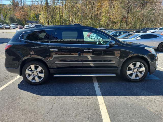 used 2014 Chevrolet Traverse car, priced at $11,977