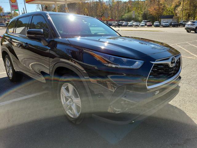 used 2021 Toyota Highlander car, priced at $25,977