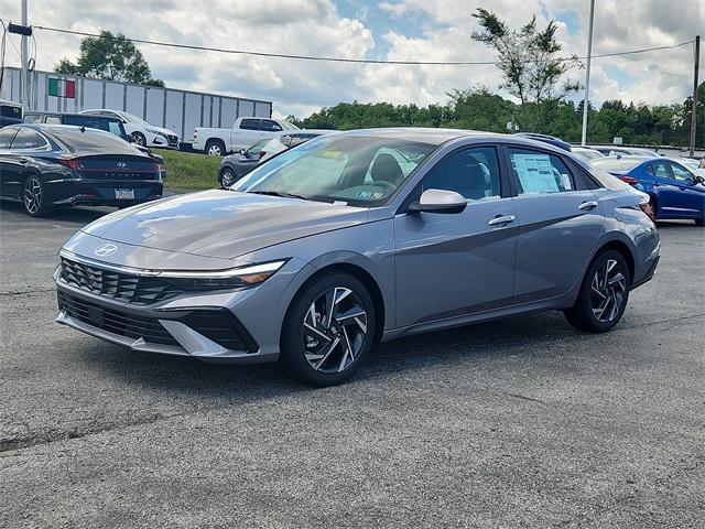 new 2024 Hyundai Elantra car, priced at $25,255