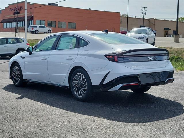 new 2024 Hyundai Sonata Hybrid car, priced at $31,075