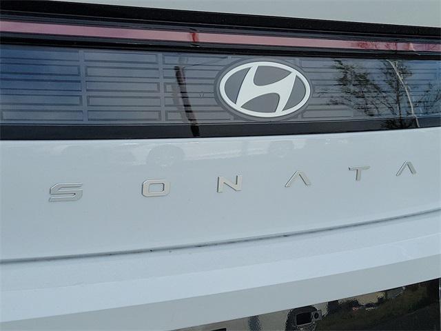 new 2024 Hyundai Sonata Hybrid car, priced at $31,075