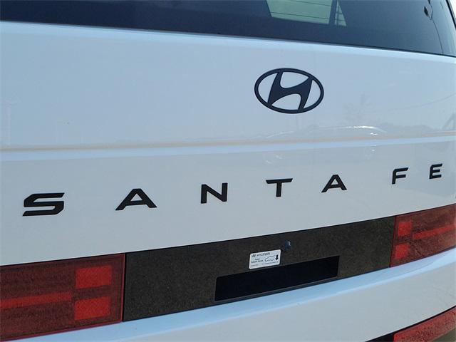 new 2024 Hyundai Santa Fe HEV car, priced at $49,700