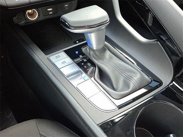 new 2025 Hyundai Elantra car, priced at $26,070