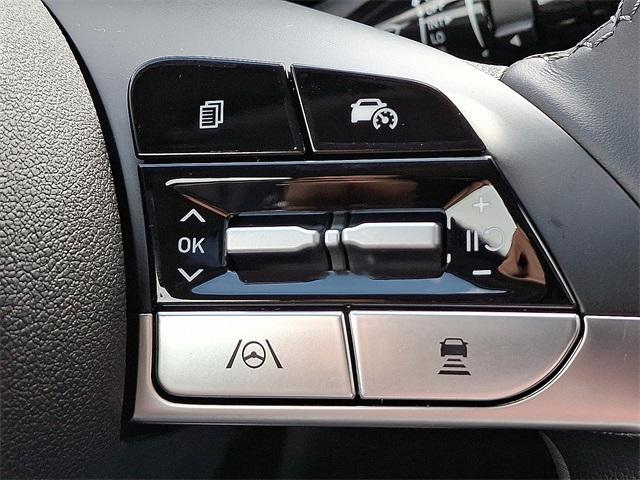 new 2025 Hyundai Elantra car, priced at $26,070