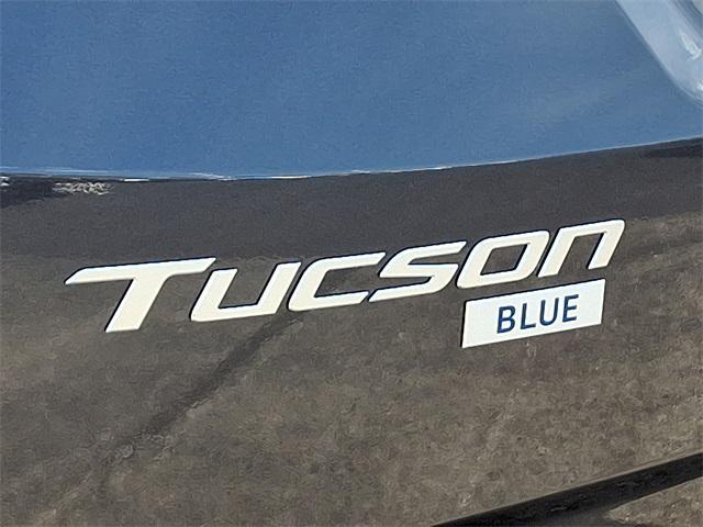 new 2025 Hyundai TUCSON Hybrid car, priced at $33,240