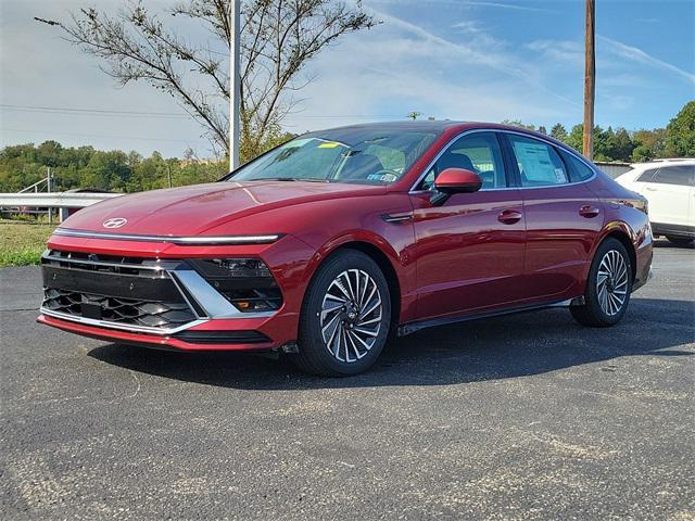 new 2025 Hyundai Sonata Hybrid car, priced at $38,935