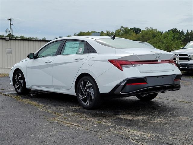 new 2024 Hyundai Elantra car, priced at $25,725