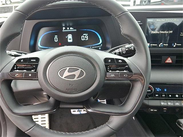 new 2025 Hyundai Elantra car, priced at $23,285