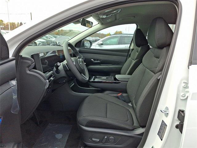 new 2026 Hyundai TUCSON Hybrid car, priced at $33,805
