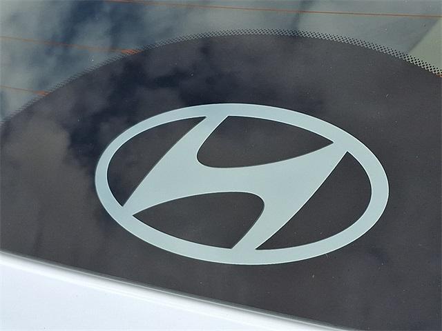 new 2026 Hyundai TUCSON Hybrid car, priced at $31,476