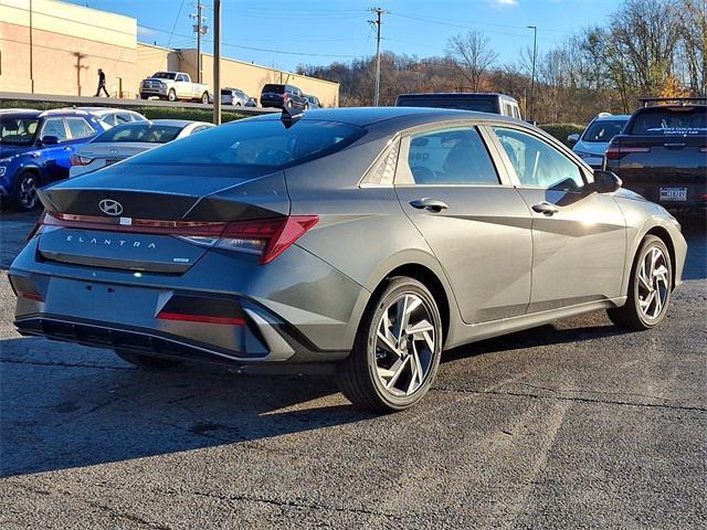 new 2025 Hyundai Elantra car, priced at $30,580