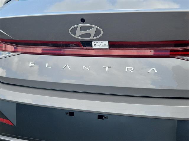 new 2024 Hyundai Elantra car, priced at $25,215