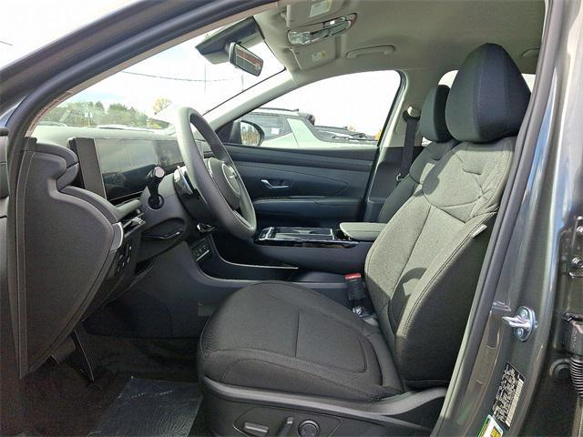 new 2026 Hyundai TUCSON Hybrid car, priced at $33,295