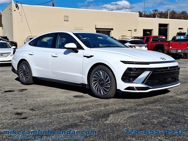 new 2025 Hyundai Sonata Hybrid car, priced at $32,465