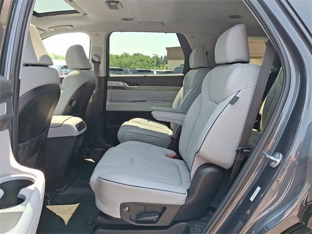 used 2024 Hyundai Palisade car, priced at $39,500