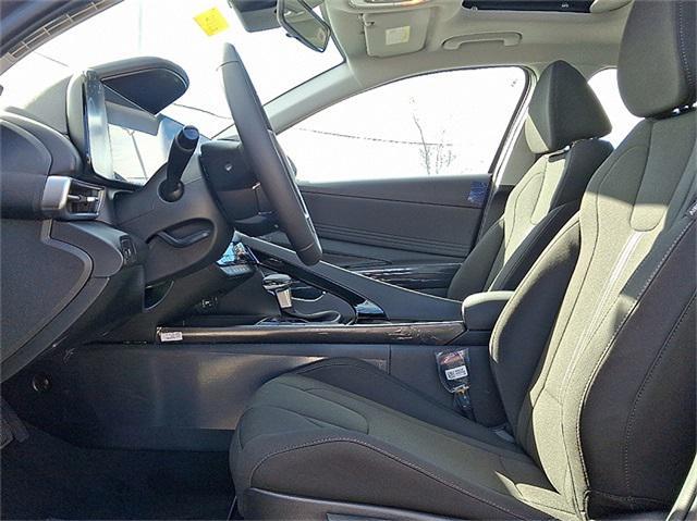 new 2025 Hyundai Elantra car, priced at $26,335