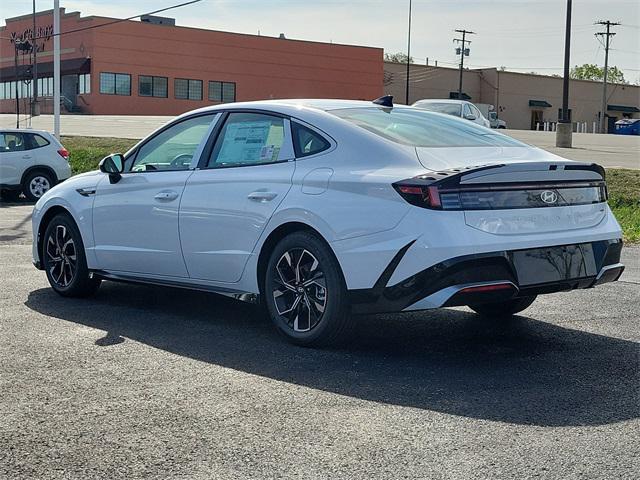 new 2024 Hyundai Sonata car, priced at $29,035