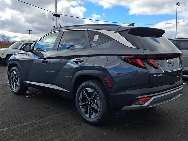 new 2026 Hyundai TUCSON Hybrid car, priced at $33,305