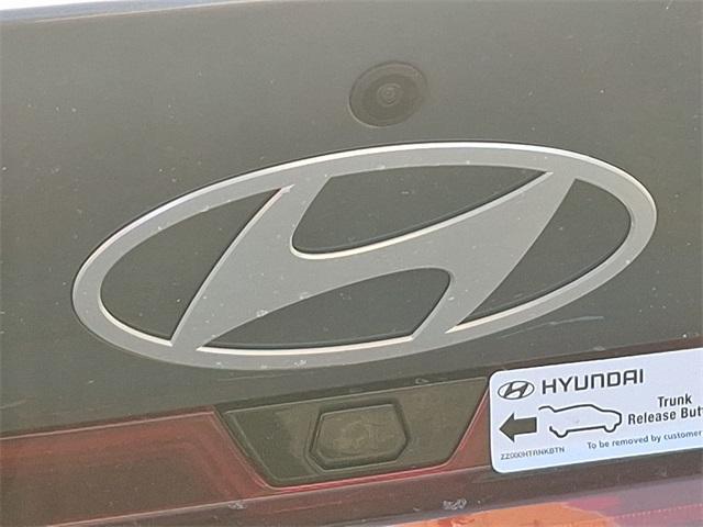 new 2025 Hyundai Elantra HEV car, priced at $26,270