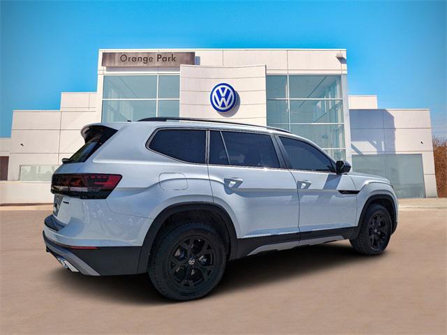 new 2024 Volkswagen Atlas car, priced at $49,141