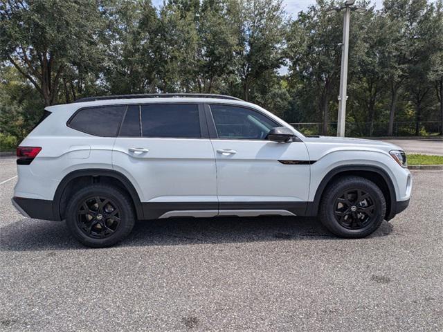 new 2024 Volkswagen Atlas car, priced at $49,141