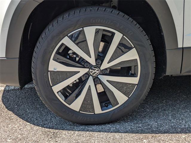 new 2024 Volkswagen Taos car, priced at $27,336