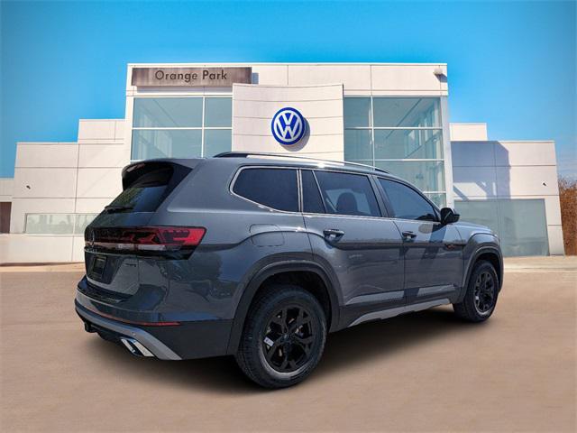 new 2024 Volkswagen Atlas car, priced at $45,331