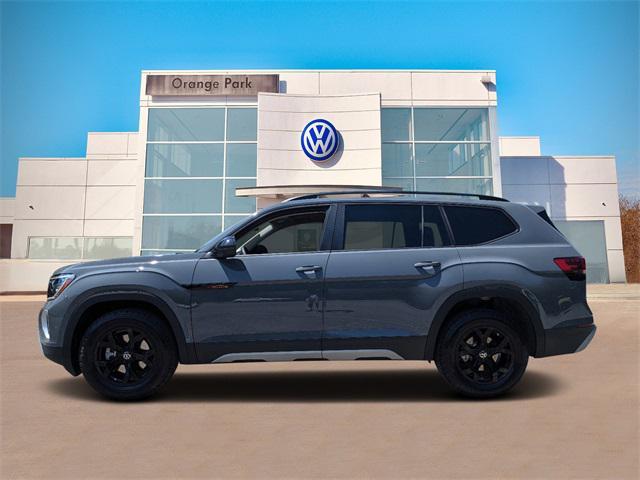 new 2024 Volkswagen Atlas car, priced at $49,141