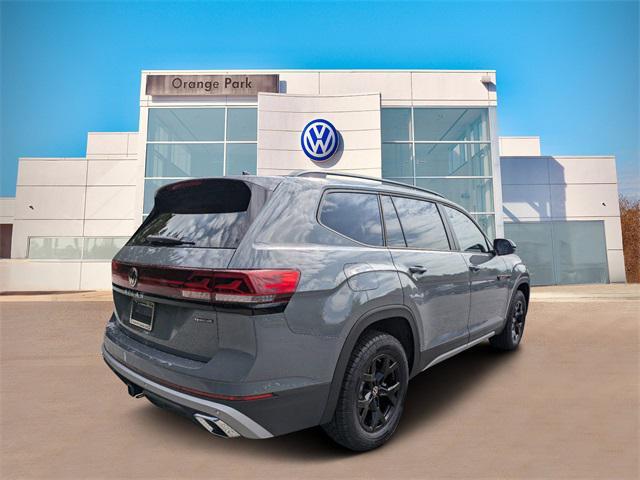 new 2024 Volkswagen Atlas car, priced at $49,141