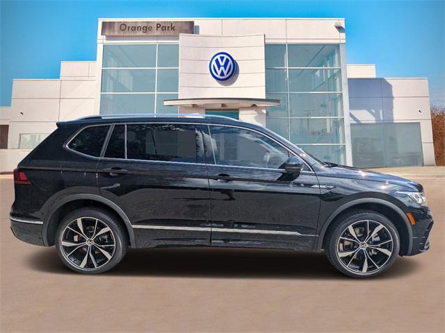 new 2024 Volkswagen Tiguan car, priced at $38,305