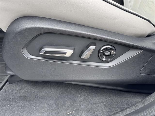 used 2022 Acura MDX car, priced at $40,791