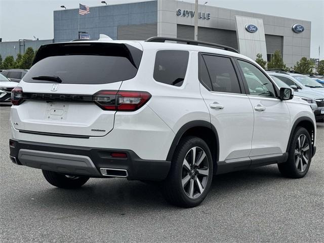 used 2023 Honda Pilot car, priced at $41,095