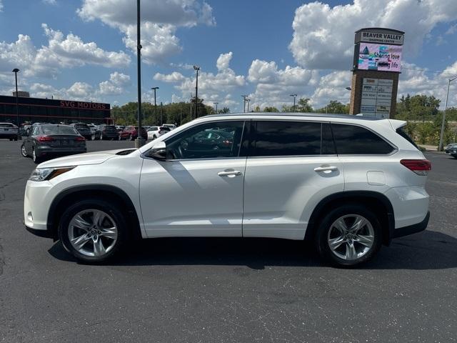 used 2018 Toyota Highlander car, priced at $23,700