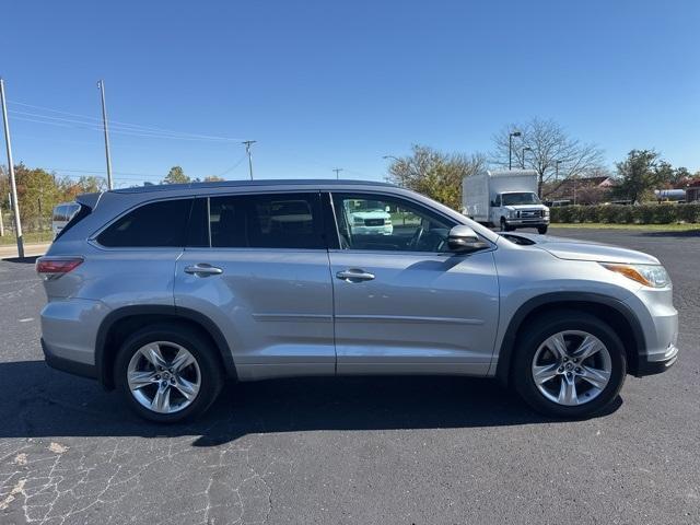 used 2016 Toyota Highlander car, priced at $21,000