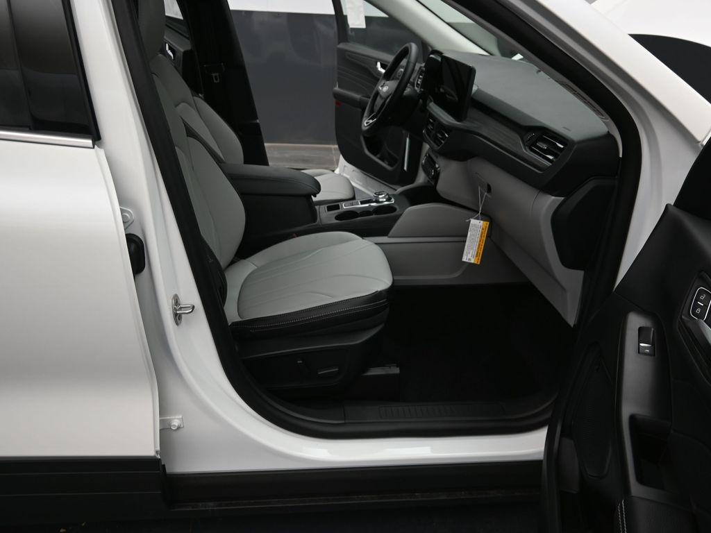 new 2025 Ford Escape PHEV car, priced at $46,510