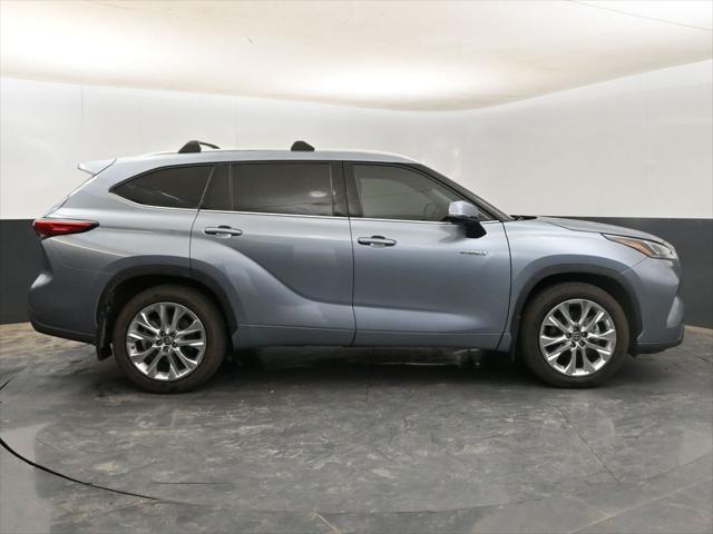 used 2021 Toyota Highlander Hybrid car, priced at $37,888