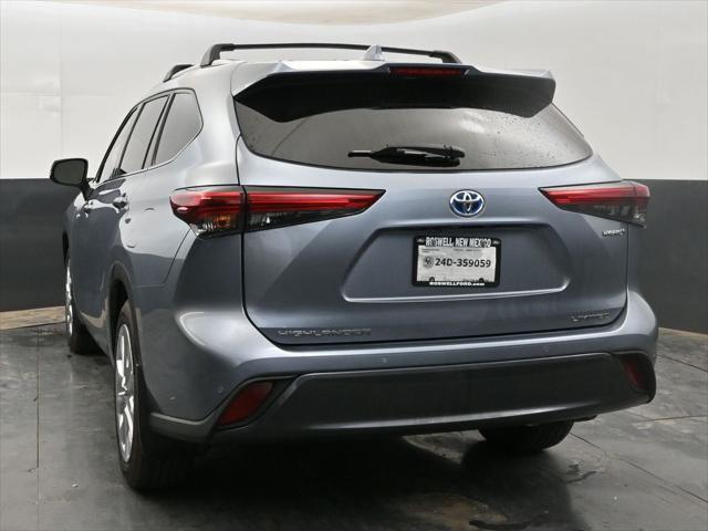 used 2021 Toyota Highlander Hybrid car, priced at $37,888