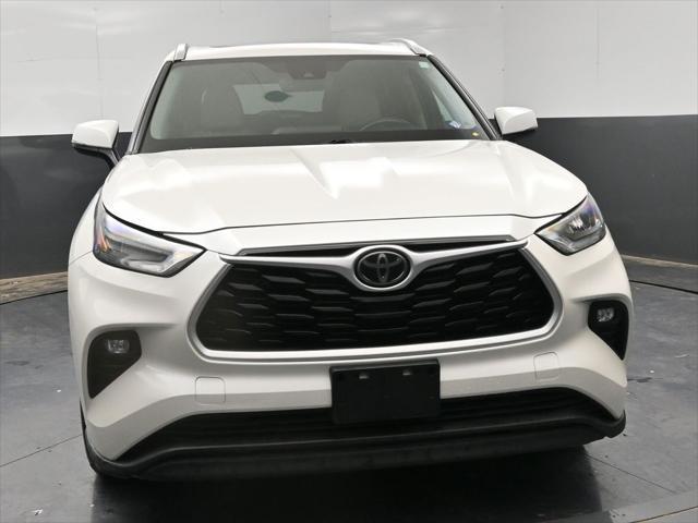 used 2020 Toyota Highlander car, priced at $35,280