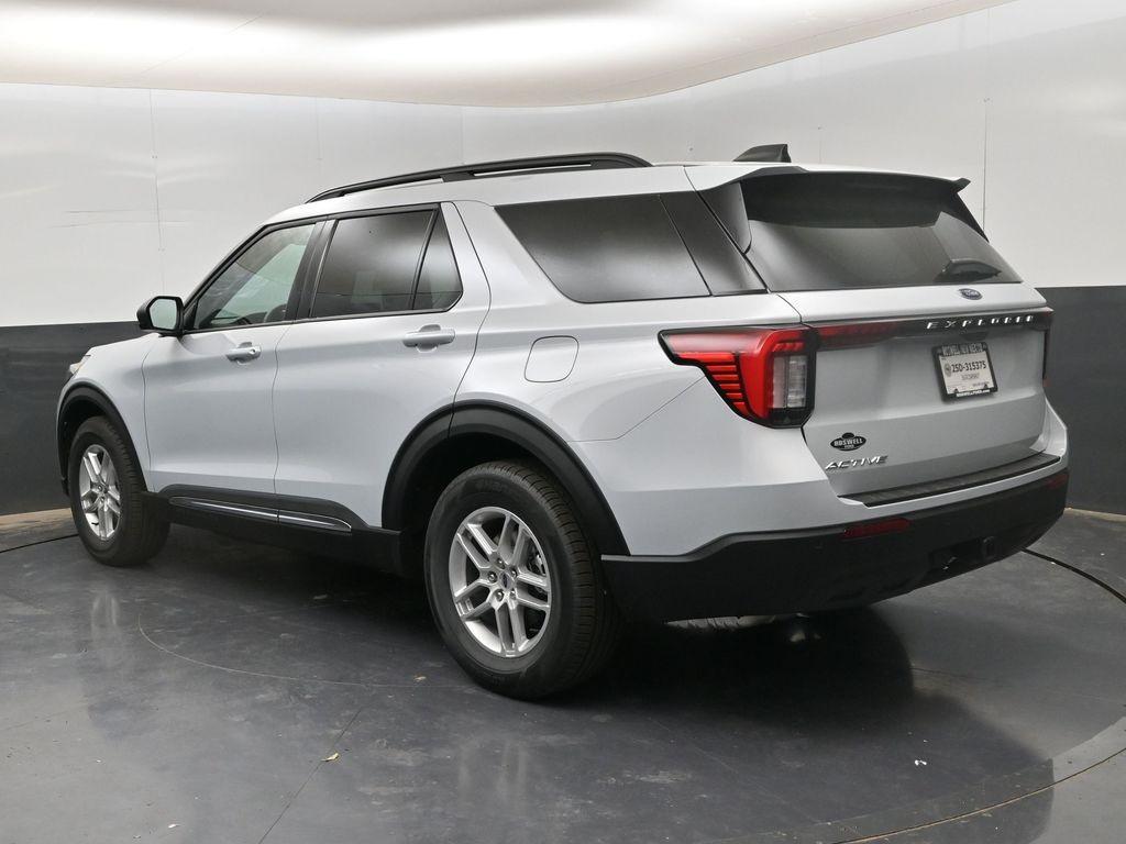 new 2025 Ford Explorer car, priced at $40,591