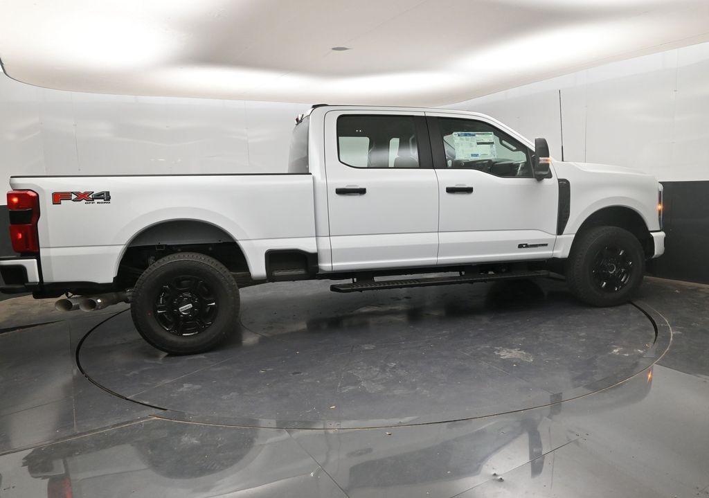 new 2025 Ford F-250 car, priced at $72,160