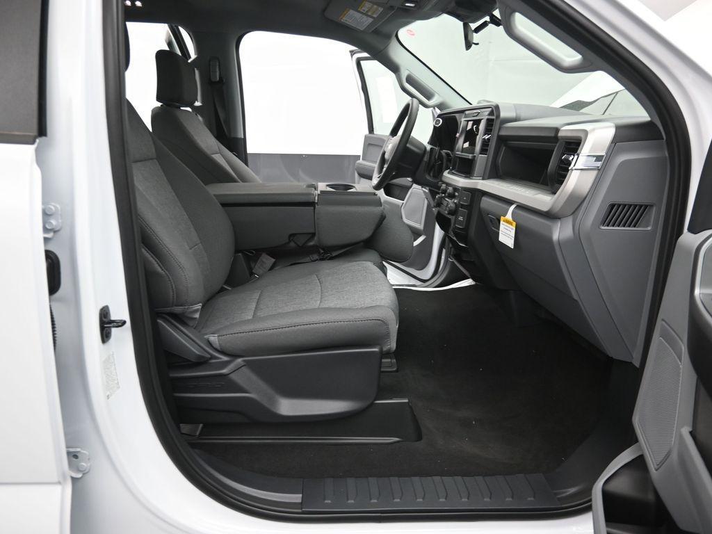 new 2025 Ford F-250 car, priced at $72,160