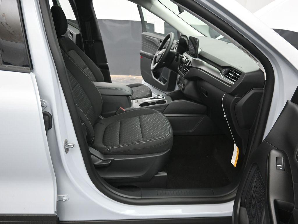 new 2025 Ford Escape car, priced at $30,990
