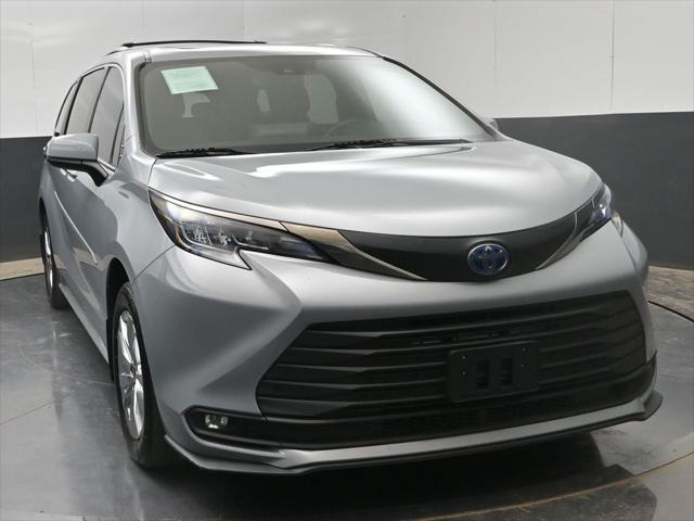 used 2023 Toyota Sienna car, priced at $48,880